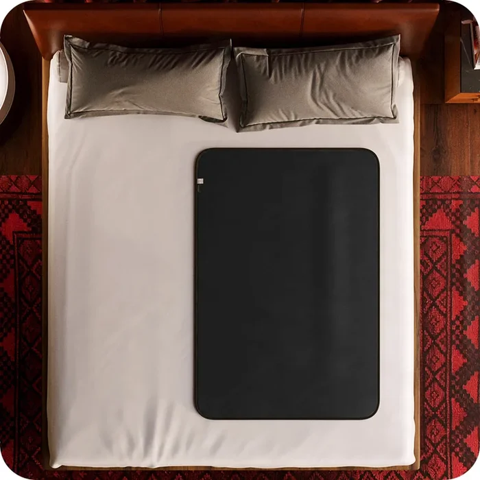 Fascinator Throw Travel in Black